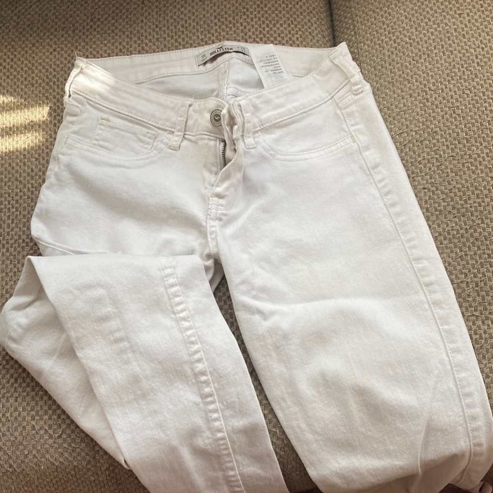 White hollister skinny jeans